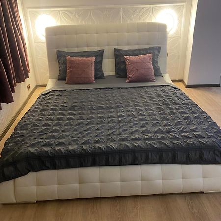 Karra Hotels Voluntari Екстер'єр фото