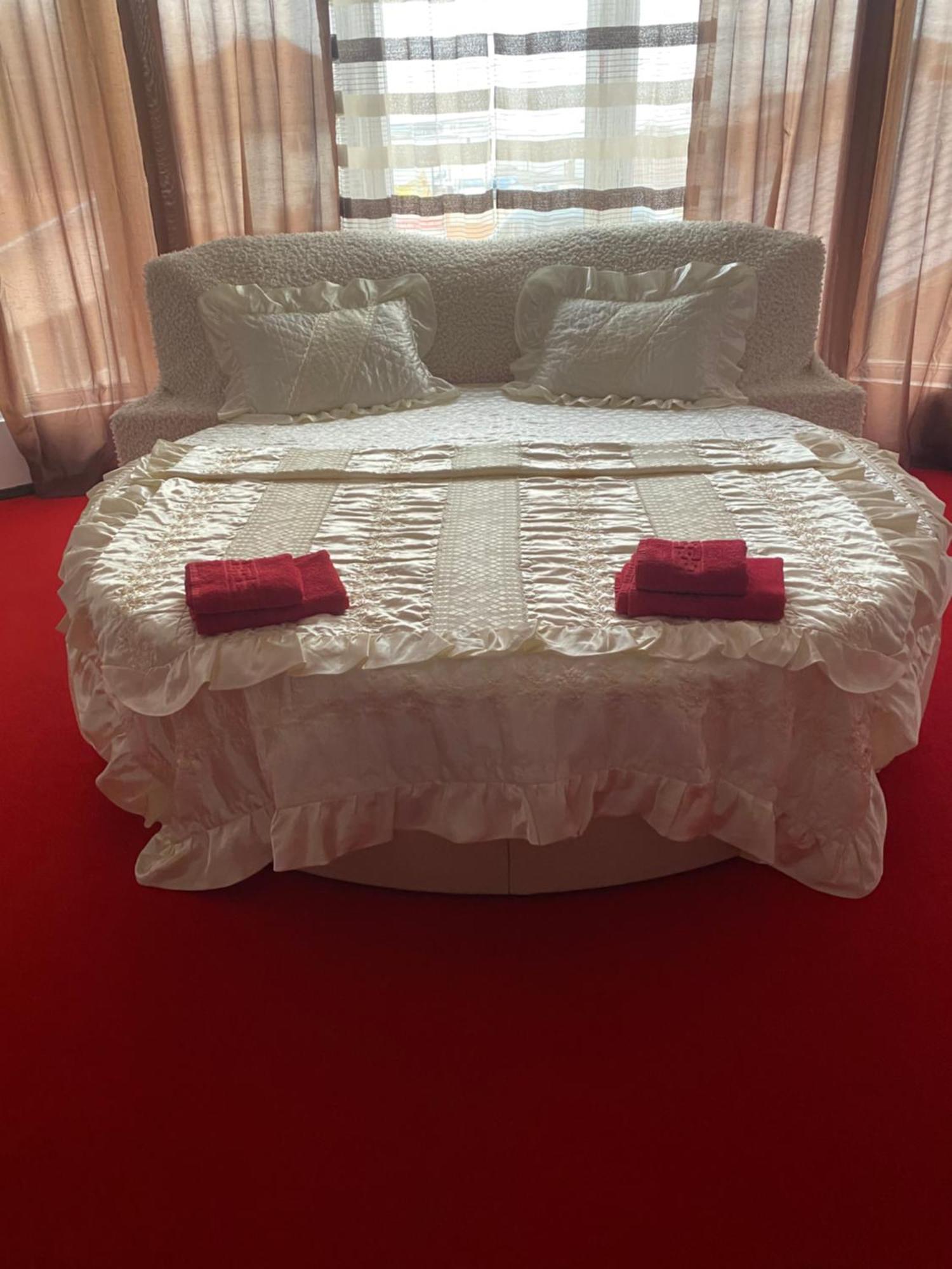 Karra Hotels Voluntari Екстер'єр фото