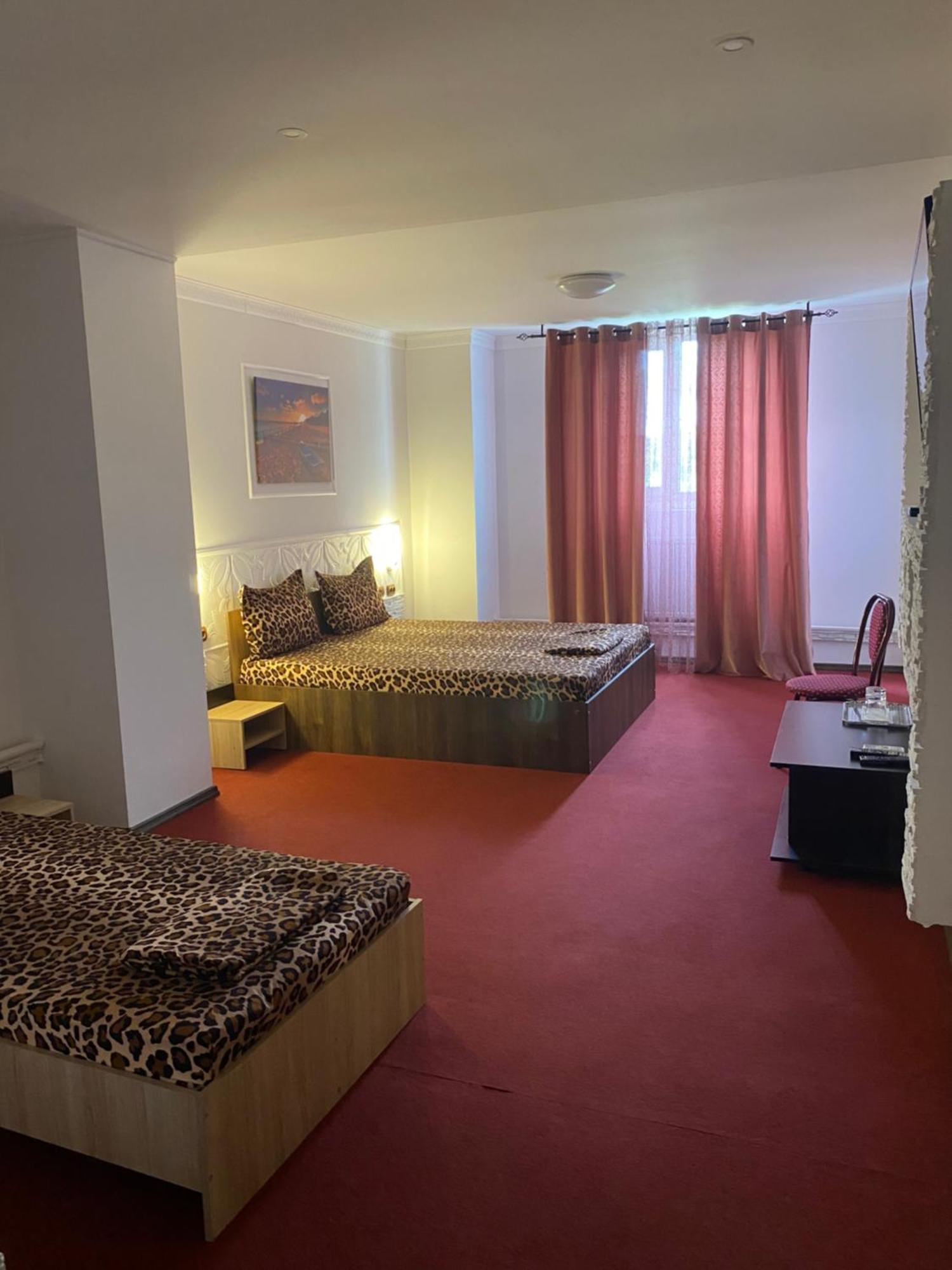 Karra Hotels Voluntari Екстер'єр фото