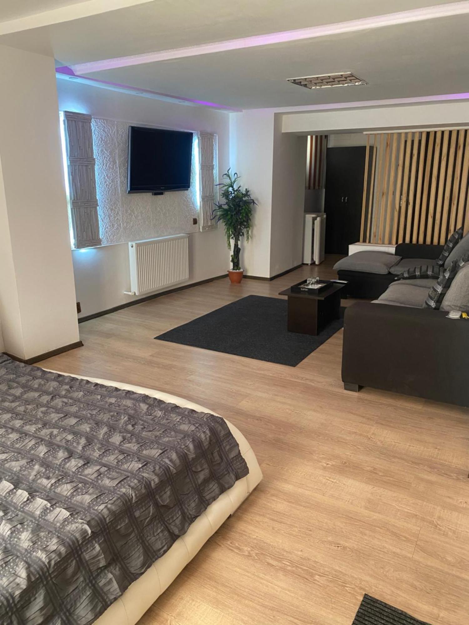 Karra Hotels Voluntari Екстер'єр фото